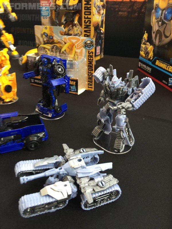 Sdcc 2018 New Bumblebee Energon Igniters Movie Toys From Hasbro  (28 of 49)